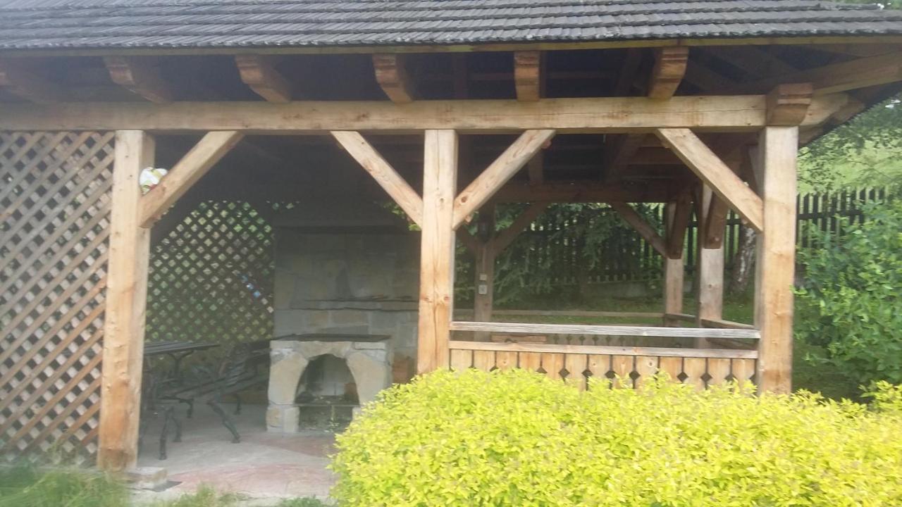 Mizerna Lily Garden Bed & Breakfast エクステリア 写真